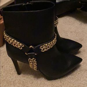 JLo heeled boots, stunning and brand new